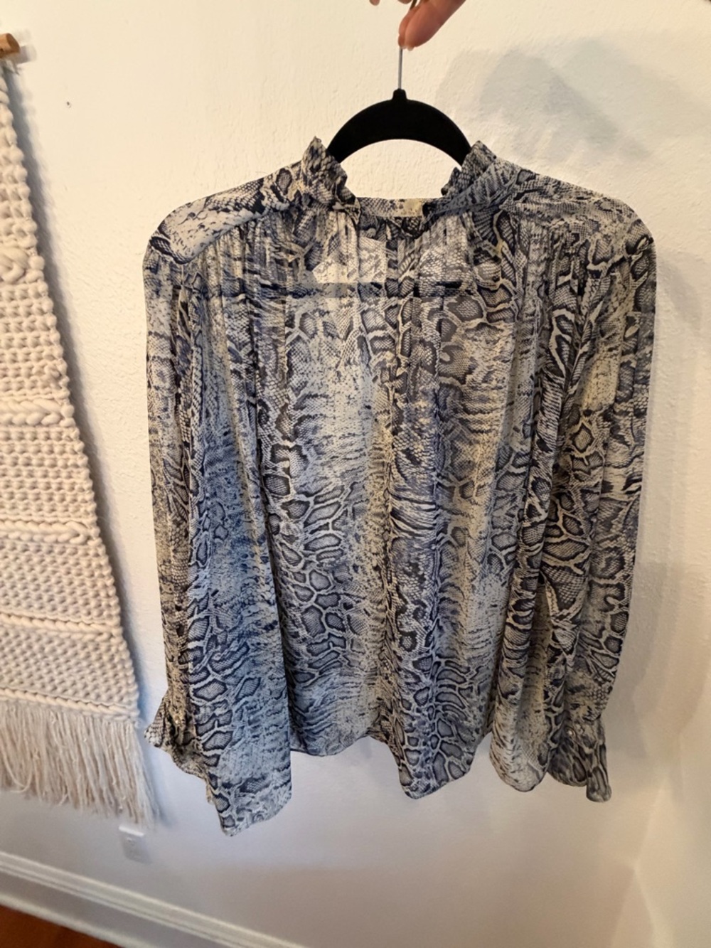 Zara blouse - Picture 4 of 4